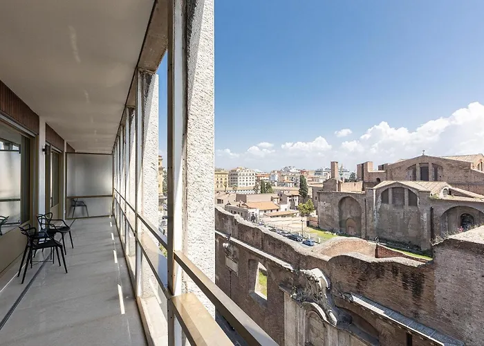 Amazing Via Parigi Rome